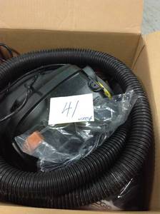 lot 41 image: Ridgid 9 Gal. 4.25-Peak HP NXT WetDry Vac USED
