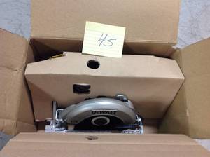 lot 45 image: Dewalt 20-Volt 6-12 in. MAX Lithium-Ion Cordless Circular Saw (Tool-Only) in like new condition