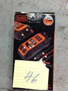 lot 46 image: BLACKDECKER 500-Watt Power Inverter in good condition