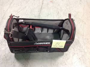 lot 76 image: 20 in. Pro Tool Tote with Removable Tool Wall SEE PHOTO HANDLE DAMAGE