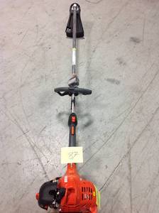 lot 87 image: ECHO 21.2 cc Gas 2-Stroke Cycle Straight Shaft Trimmer in good condition