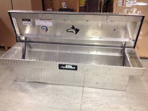 lot 121 image: Husky 71.36 Diamond Plate Aluminum Full Size Crossbed Truck Tool Box whit damage please review the pictures