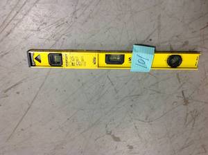 lot 101 image: Stanley 24 in. Non-Magnetic 180 Aluminum I-Beam Level  in good condition