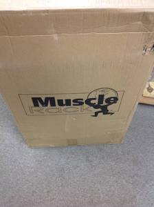 lot 125 image: Muscle Rack 6 cu. ft. 21 in. Steel Folding Utility Cart in Blue in good conditions