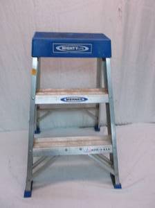 lot 15 image: Ladder