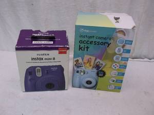 lot 38 image: Camera