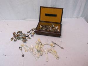 lot 70 image: Collectible