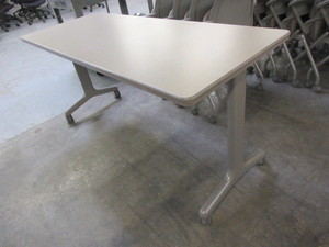 lot 2 image: ALLSTEEL FLIP TOP PORTABLE WORK TABLE