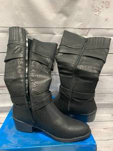 lot 5 image: Womens Size 9 Kelsa Harness Boot  $89 retail