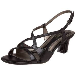 lot 26 image: Naturalizer Slingback Size 6 Sandals $54 retail