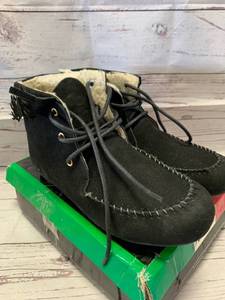 lot 30 image: Bucco Carla Lined Size 10 Boots $89 retail