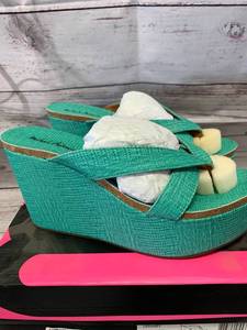 lot 34 image: Michael Antonio Size 7 Granby Shoes $54