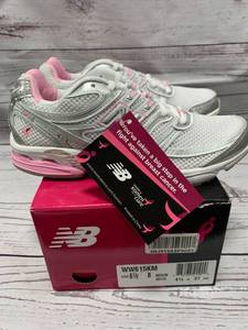 lot 51 image: New Balance Womens Size 6 12 Walking Shoes $69 retail