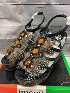 lot 55 image: Bucco Teri Size 8 Shoes $69 retail