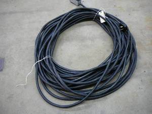 lot 25 image: Heavy Duty Extension cord 175