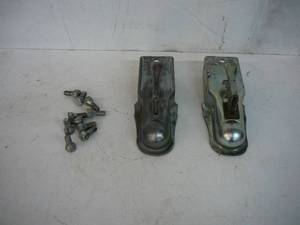 lot 3 image: 2-2 Trailer Hitches & Lug Bolts