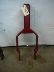 lot 16 image: Tail Wheel Bracket