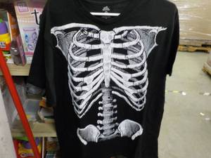 lot 45 image: Box of 3 styles mens T-shirts vari...