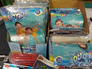 lot 48 image: Bestway Fruitastic Armbands for tod...