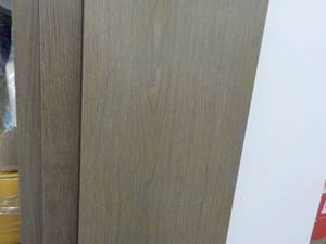 lot 100 image: 3 Rubbermaid brown 11.8 deep x 7 ...