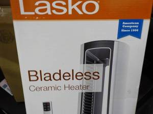 lot 118 image: Bladeless Lasko ceramic heater 1500...