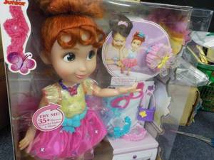 lot 165 image: Fancy Nancy...