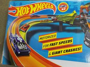 lot 168 image: Hot Wheels colossal crash track set...