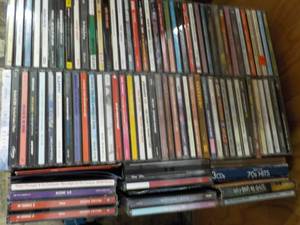 lot 196 image: tray of 90 CDs...