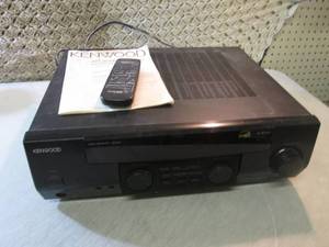 lot 8 image: Kenwood AR-404 Audio Receiver with ...