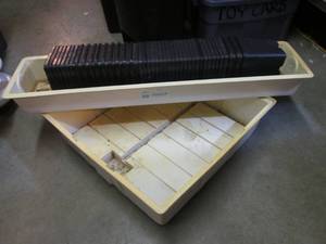 lot 50 image: 41 - 5 12 x 5 12 x 6 H Planter...