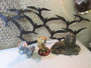 lot 51 image: Lot of Misc Metal Birds Wall Decor ...