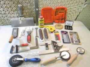 lot 52 image: Lot of Assorted Tools Hardware Etc....