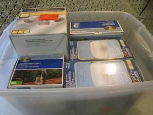 lot 73 image: Lot of Assorted Light Fixtures  A-4...