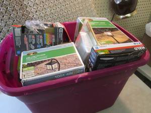 lot 78 image: Lot of Assorted Light Fixtures  D-3...