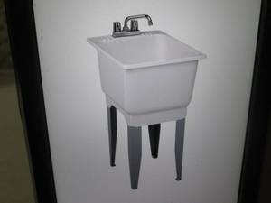 lot 101 image: Mustee Utilatub Combo Floor Mount L...