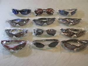 lot 118 image: 12 Pair of Sunglasses Assorted Styl...