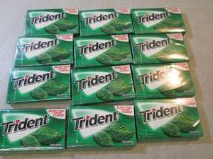 lot 199 image: 12 Packs of Trident Spearmint Sugar...