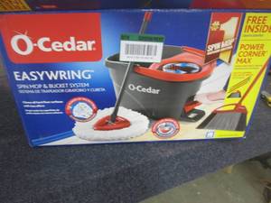 O Cedar EasyWring Spin Mop with Fre...