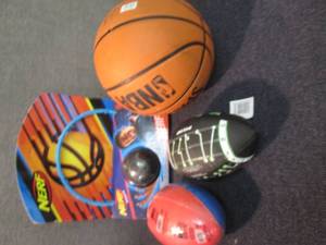 Nerf Basketball, 2 Footballs, NBA B...