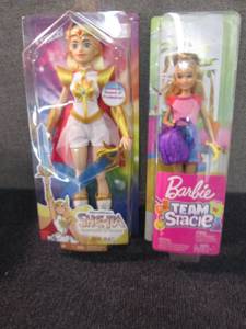 Barbie Stacie, She-Ra Dolls Z3...