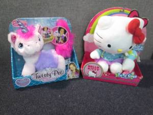 Hello Kitty, Twisty Petz Plush V2...