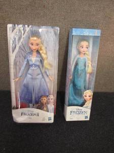 2 Frozen Elsa Dolls V2...