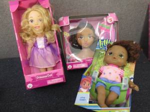 3 Assorted Dolls V2...