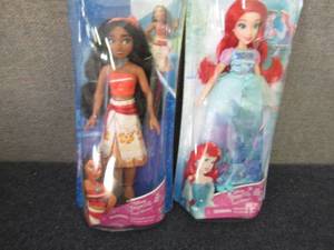 2 Disney Princess Dolls V3...