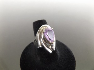 .925 Sterling Silver Pear Cut Amethyst Ring Size 6.5
