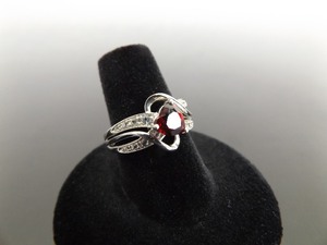 .925 Sterling Silver Garnet Crystal Heart Ring Size 7