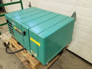 lot 1 image: Onan MicroQuiet Generator 4000 Watt