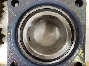 lot 21 image: Sprockets and Bearings