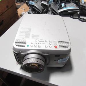 lot 20 image: EPSON Projector whandle  EMP-7700
