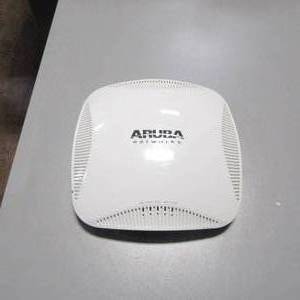 lot 57 image: Aruba AP-225 Wireless Acsess  Point